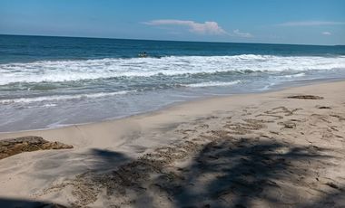 SE VENDE HOTEL A 300 MTS DE LA PLAYA EN PALOMINO COLOMBIA