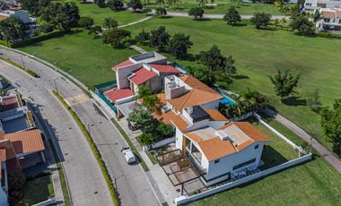 CASA EN VENTA EN PARAISO COUNTRY CLUB A 5 MINUTOS DE BURGOS