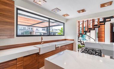 CASA EN VENTA EN PARAISO COUNTRY CLUB A 5 MINUTOS DE BURGOS
