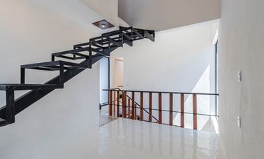 CASA EN VENTA EN PARAISO COUNTRY CLUB A 5 MINUTOS DE BURGOS
