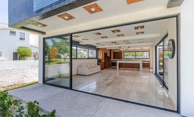 CASA EN VENTA EN PARAISO COUNTRY CLUB A 5 MINUTOS DE BURGOS