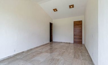 CASA EN VENTA EN PARAISO COUNTRY CLUB A 5 MINUTOS DE BURGOS
