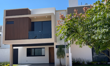 CASA NUEVA EN IRAPUATO RESIDENCIAL LOMBARDIA