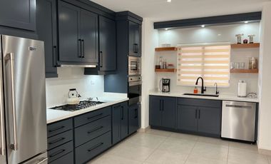 Vendo Casa en Sonora la Ciudad de Hermosillo en  Fracc. Rivello al poniente de la ciudada.