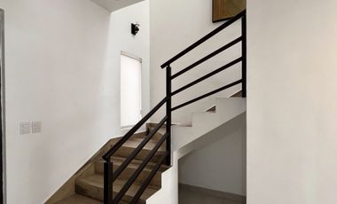 Vendo Casa en Sonora la Ciudad de Hermosillo en  Fracc. Rivello al poniente de la ciudada.