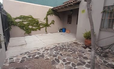 Casa Calzada de La Aurora