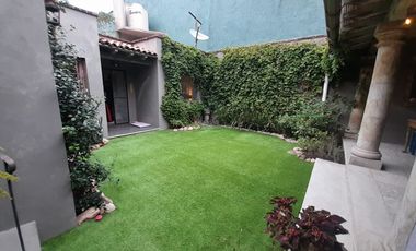Casa Calzada de La Aurora