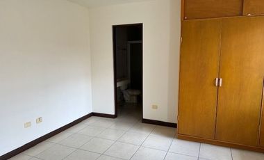 CASA EN RENTA EN BOSQUES DE LAS CUMBRES