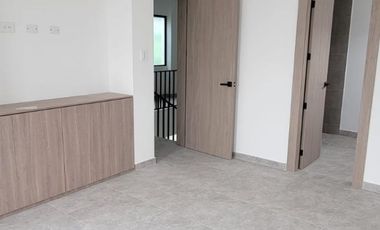 En venta lujosa y moderna casa de estreno en Ciudad Celeste, via a Samborondon