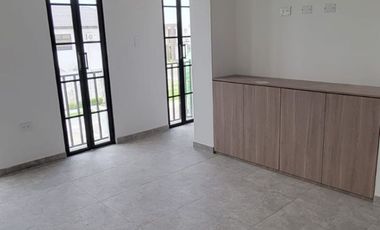 En venta lujosa y moderna casa de estreno en Ciudad Celeste, via a Samborondon