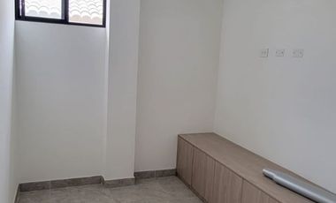 En venta lujosa y moderna casa de estreno en Ciudad Celeste, via a Samborondon
