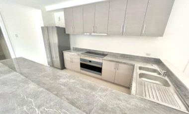 Luxury 3 Bedrooms Unfurnished Condo Unit in 32 Sanson By Rockwell