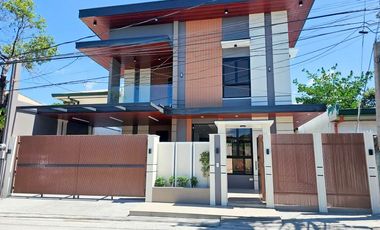 Brand New Modern Living Redefined Spacious 5-Bedroom Home with a Refreshing Lap Pool In BF Homes Parañaque City .
