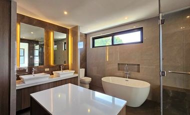 NICE LOCATION MODERN SINGLE DETACHED HOUSE AND LOT IN BF HOMES PARANAQUE CITY