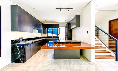 6 BR WITH SWIMMINNG POOL IN BF HOMES PARAÑAQUE CITY