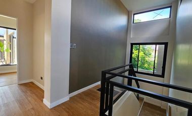 HUGE ELEGANT SINGLE DETACHED HOUSE AND LOT IN BF HOMES PARANAQUE CITY