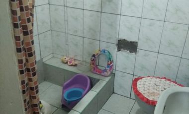 VENTA CASA DE 3 PISOS Y AZOTEA A UNAS CUADRAS DE WIESSE
