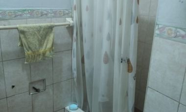 VENTA CASA DE 3 PISOS Y AZOTEA A UNAS CUADRAS DE WIESSE