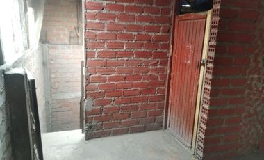 VENTA CASA DE 3 PISOS Y AZOTEA A UNAS CUADRAS DE WIESSE