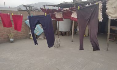 VENTA CASA DE 3 PISOS Y AZOTEA A UNAS CUADRAS DE WIESSE