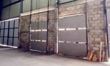 CONJUNTO DE BODEGAS EN RENTA
