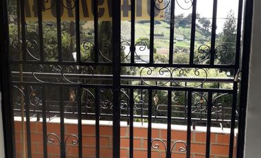 SE VENDE APARTAMENTO,EL SANTUARIO,UNIDAD ARCOIRIS