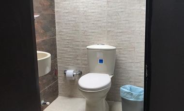 SE ALQUILA APARTAMENTO POR NOCHE PARA 8 PERSONAS MAXIMO,EXCELNTE UBICACION