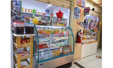 Vendo Local En Centro Comercial Monterrico De Santiago De Surco