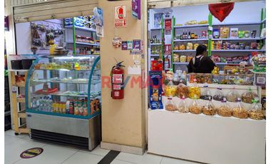 Vendo Local En Centro Comercial Monterrico De Santiago De Surco