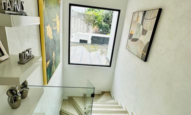 Casa en venta con alberca y seguridad