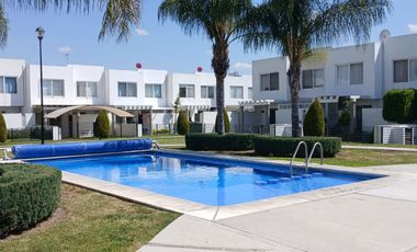 RENTO CASA AMUEBLADA EN PASEOS DEL BOSQUE QUERÉTARO