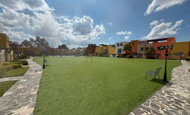 Duplex. Reloj, Zirándaro.