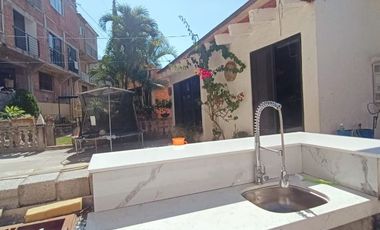 SE VENDE CASA EN CARRETERA CUERNAVACA-ACAPULCO