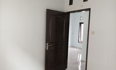 Dijual Cepat, Rumah Second Cantik Di Kharisma Residence Tarogong Garut