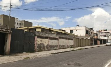 TERRENO DE VENTA EN SECTOR EL CONDADO AL NORTE DE QUITO CERCA AL CENTRO COMERCIAL EL CONDADO