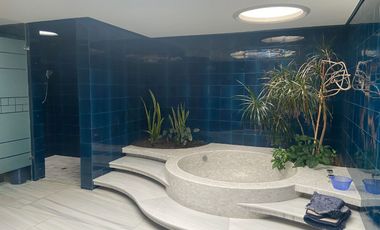 CASA EN VENTA SATELITE CON 270 M2 DE JARDIN
