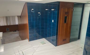 CASA EN VENTA SATELITE CON 270 M2 DE JARDIN