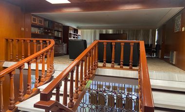 CASA EN VENTA SATELITE CON 270 M2 DE JARDIN