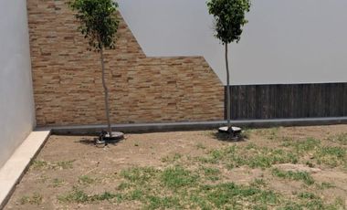 VENTA DE CASA EN FRACCIONAMIENTO PRIVADO IXTULCO