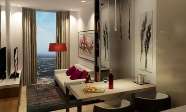 3 Bedroom Bi-Level Penthouse Unit Luxury Condo beside Westin Hotel near Shang