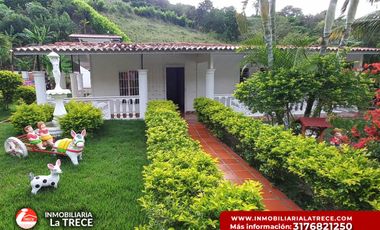 Se vende Casa campestre a puerta cerrada en Buga-valle, corregimiento  Sanjon Hondo, vereda los Guaduales.