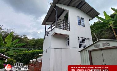 Se vende Casa campestre a puerta cerrada en Buga-valle, corregimiento  Sanjon Hondo, vereda los Guaduales.