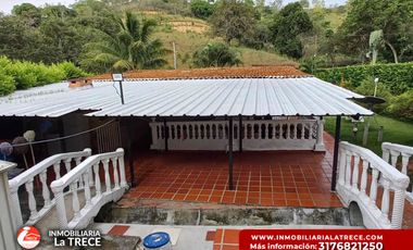 Se vende Casa campestre a puerta cerrada en Buga-valle, corregimiento  Sanjon Hondo, vereda los Guaduales.