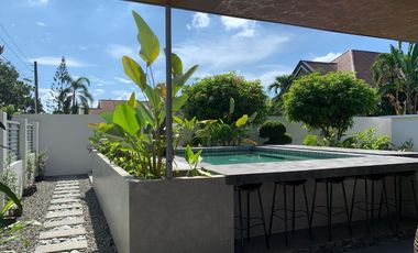 FOUR BEDROOM HOUSE AND LOT FOR SALE/RENT IN HACIENDA ROYALE