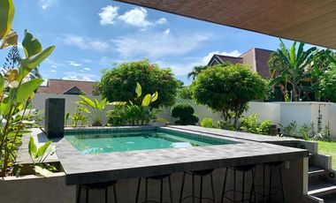 FOUR BEDROOM HOUSE AND LOT FOR SALE/RENT IN HACIENDA ROYALE