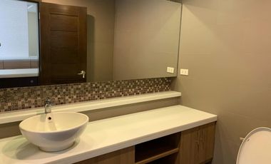 FOUR BEDROOM HOUSE AND LOT FOR SALE/RENT IN HACIENDA ROYALE
