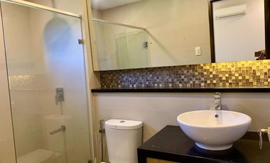 FOUR BEDROOM HOUSE AND LOT FOR SALE/RENT IN HACIENDA ROYALE