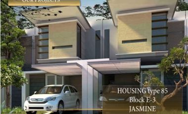 Rumah 2 Lantai Green Garden Icon Mall Kebomas Gresik
