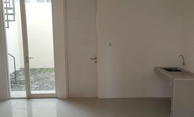 Rumah 2 Lantai Green Garden Icon Mall Kebomas Gresik