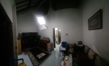 Rumah dijual di GKB Manyar Gresik